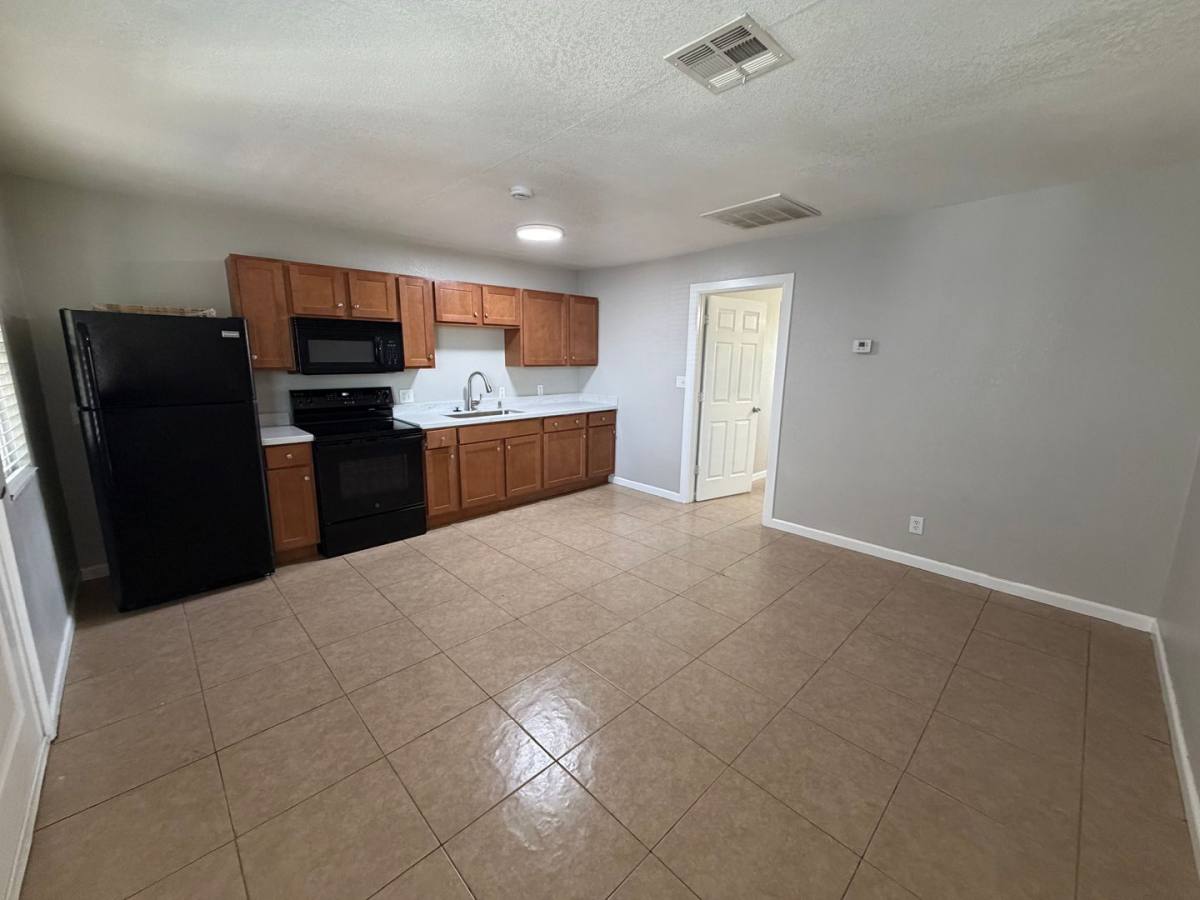 Apartment for rent at 329-349 N 11th St, Phoenix, AZ 85006