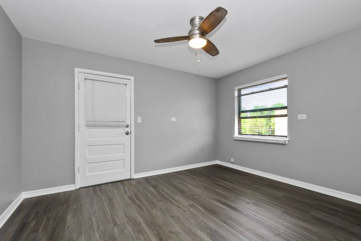 Apartment for rent at 10206-30 S Walden Parkway, Chicago, IL 60643