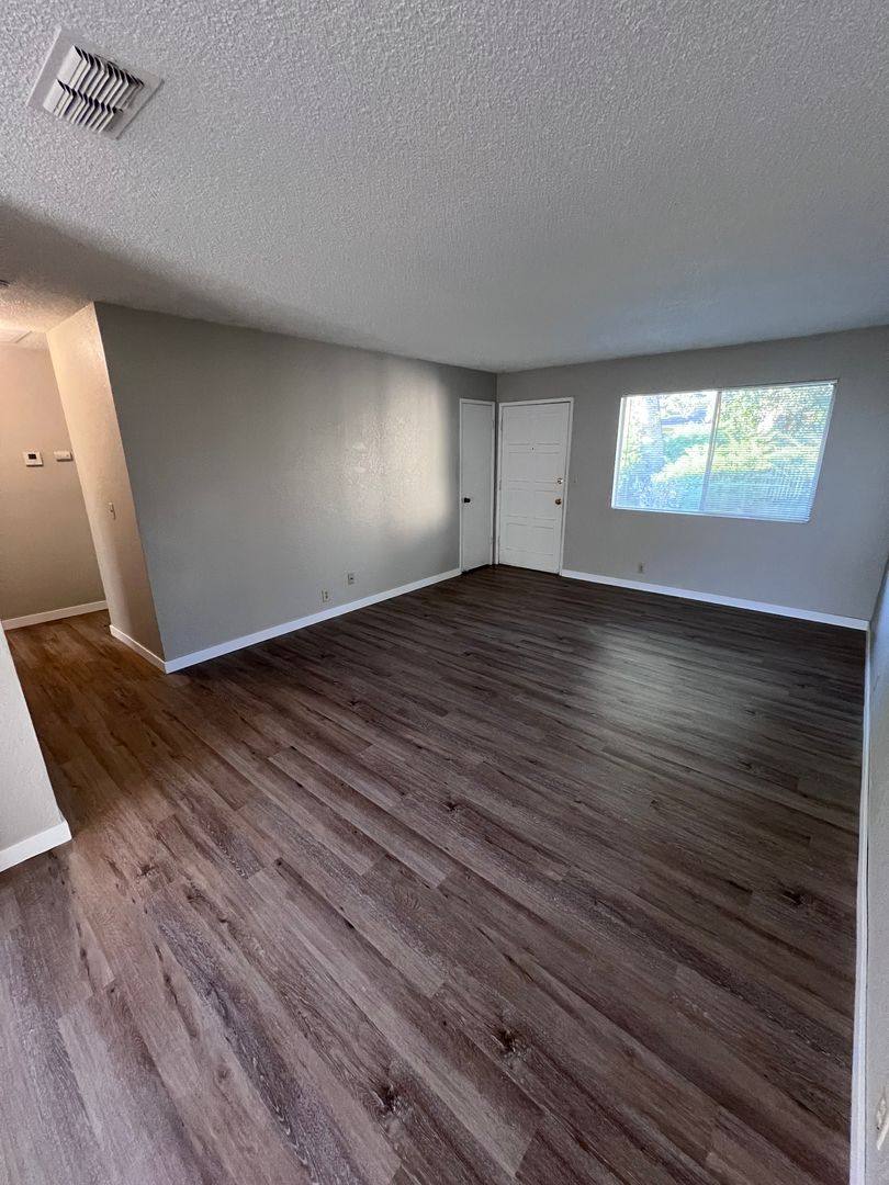 Apartment for rent at 5576 Mountain View Dr 1-4, Redding, CA 96003