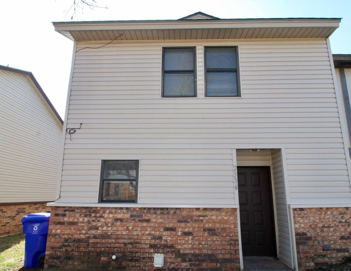 Townhouse for rent at 2336 Heatherfield, Norman, OK 73071