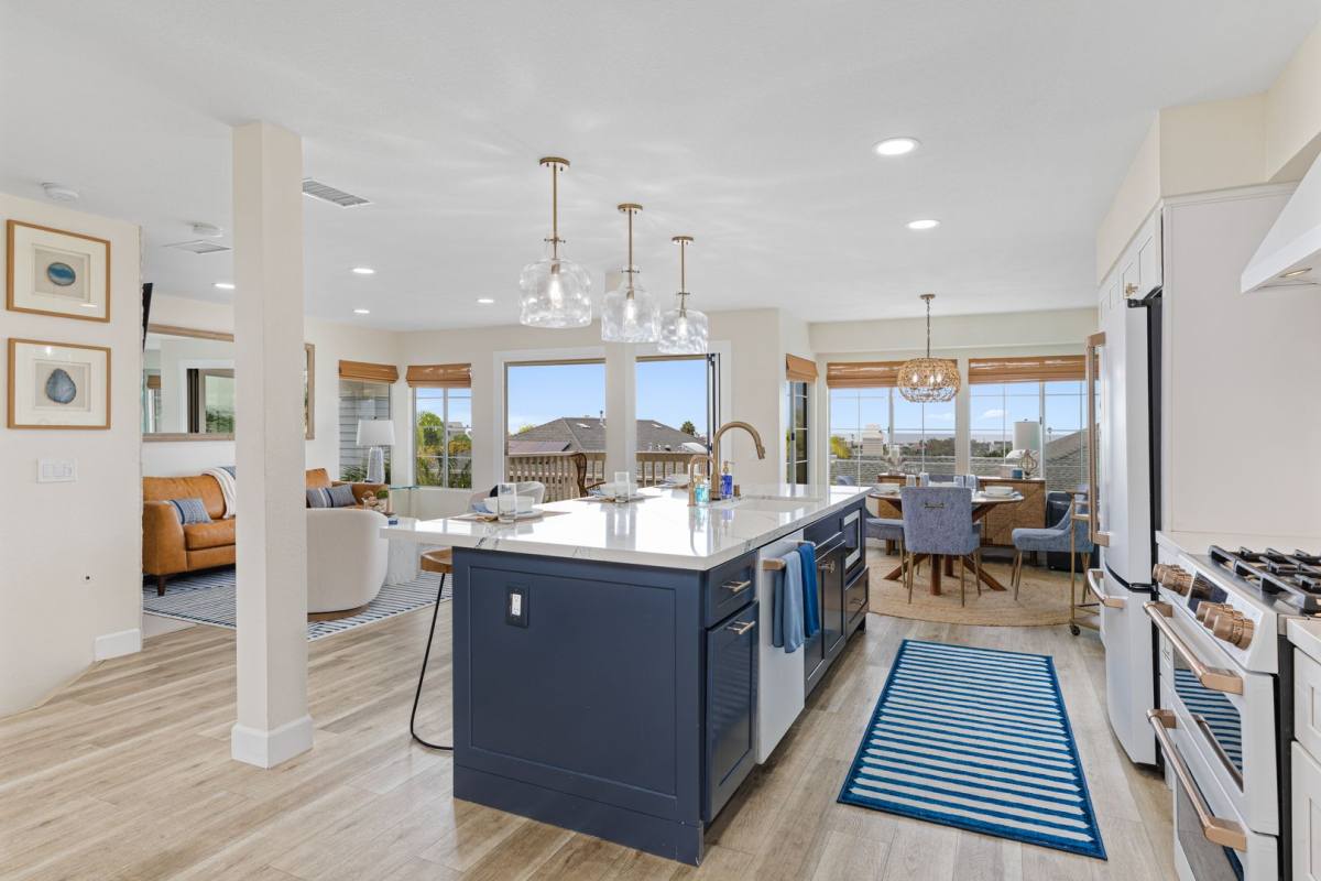 Townhouse for rent at 579 Hygeia Ave #A, Encinitas, CA 92024