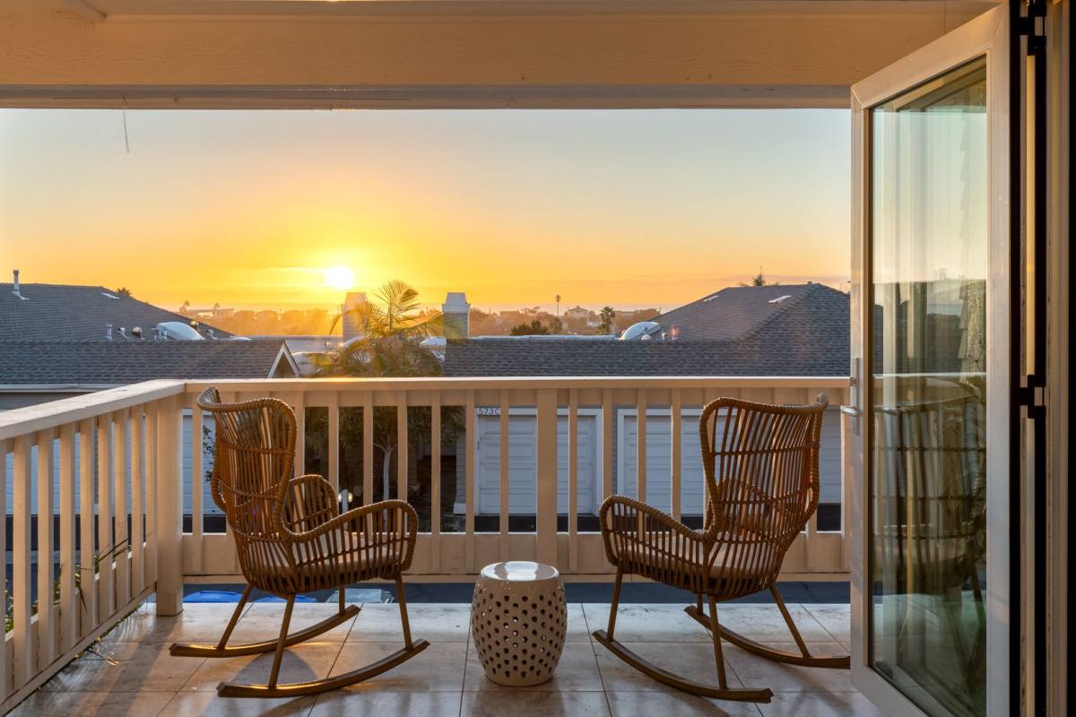 Townhouse for rent at 579 Hygeia Ave #A, Encinitas, CA 92024