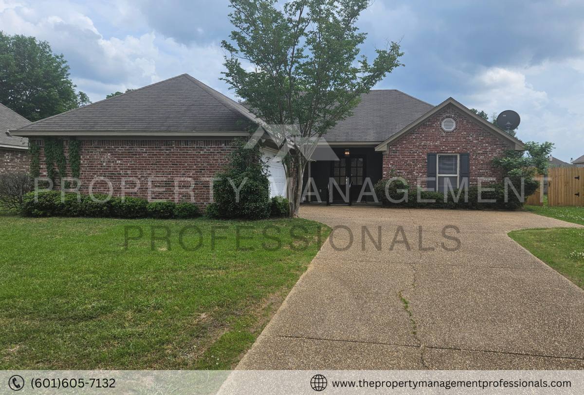 House for rent at 121 Cherry Laurel Circle, Pearl, MS 39208