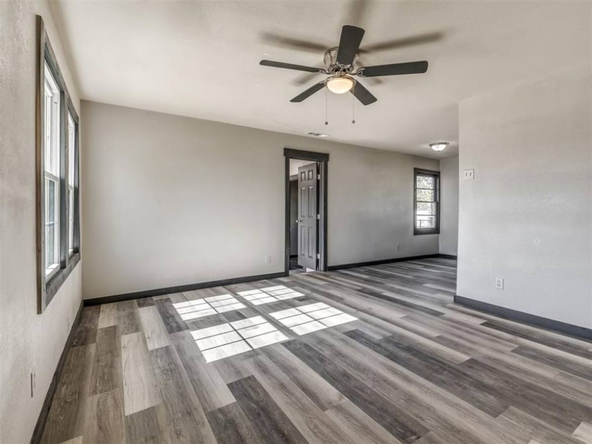 House for rent at 4613 SE 28th St, Oklahoma City, OK 73115