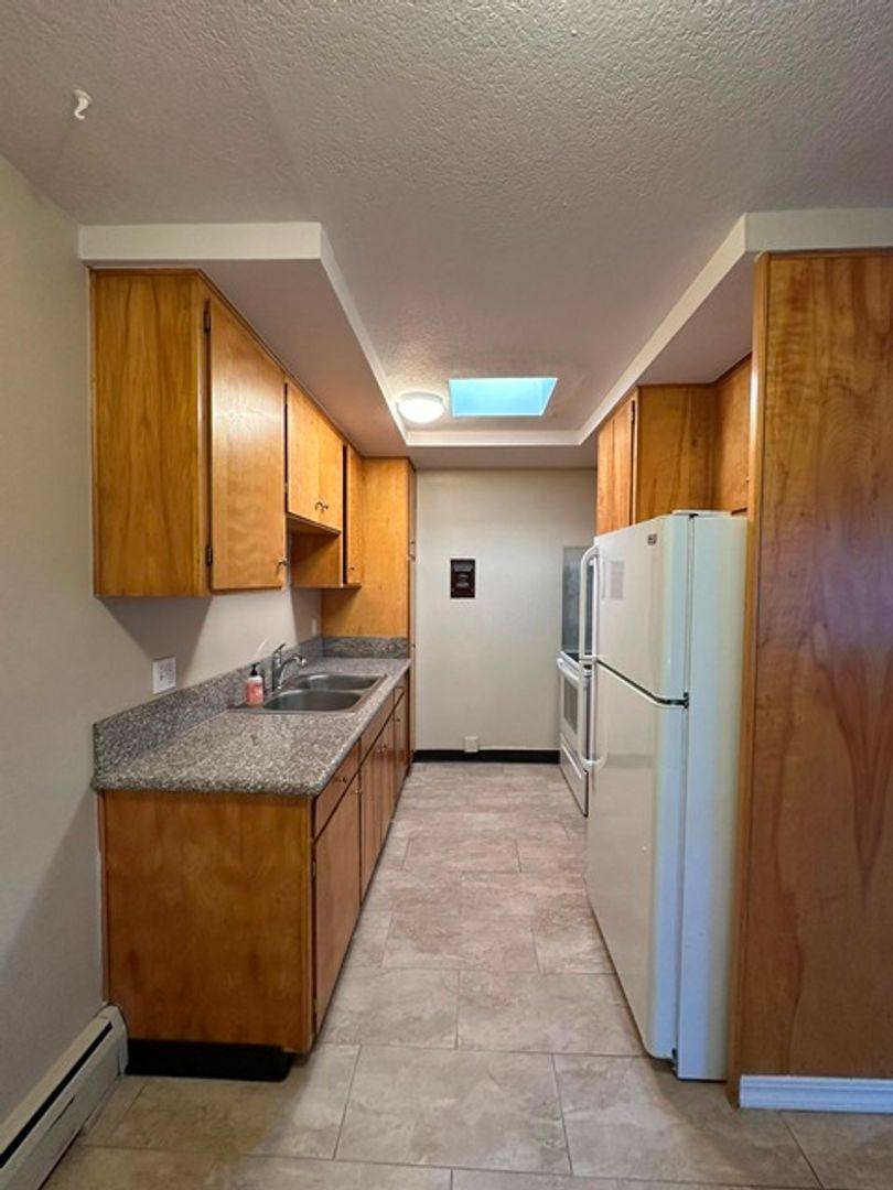 Apartment for rent at 2544 Union St, Klamath Falls, OR 97601