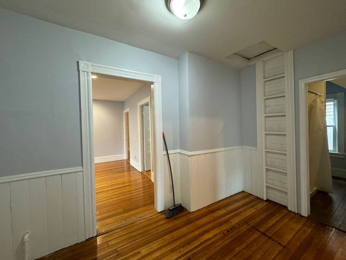 Apartment for rent at 7-9 Pitman St, Providence, RI 02906