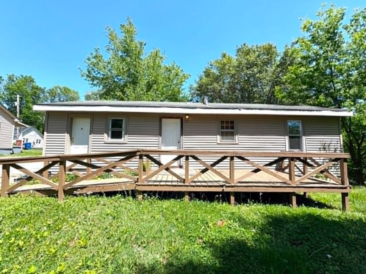 House for rent at 218 Eastview Dr, Glasgow, KY 42141