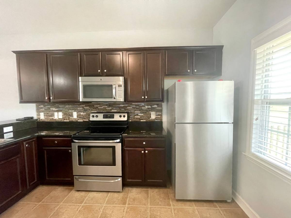 Townhouse for rent at 313 Burley Dr, Hubert, NC 28539