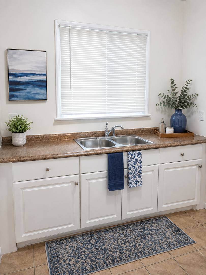 Apartment for rent at 1021 Coronado Ave, Long Beach, CA 90804