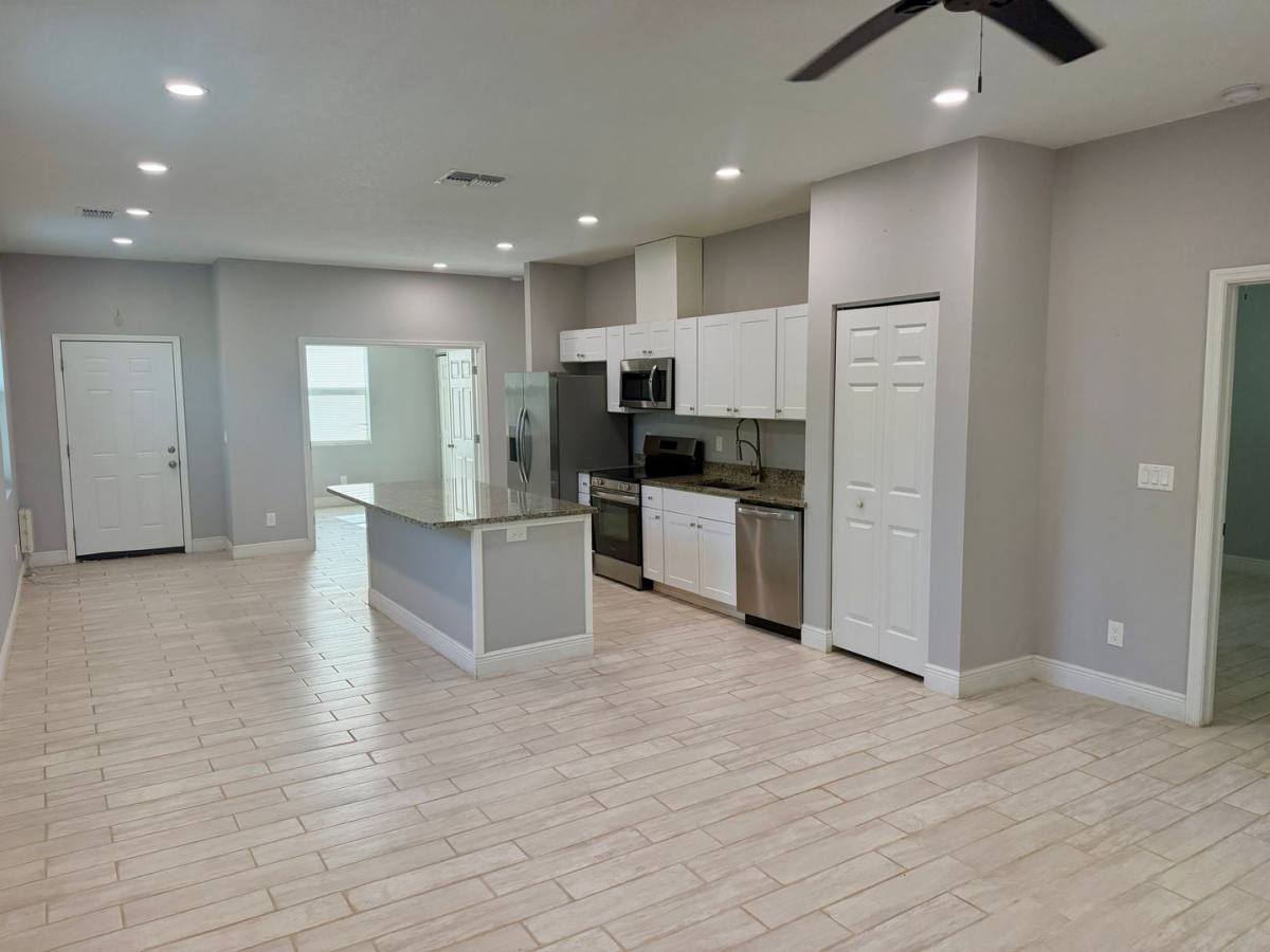 Apartment for rent at 2812 N 75th St, Tampa, FL 33619