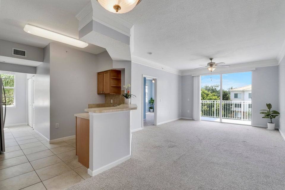 Condo for rent at 4302 Myrtlewood Circle W, Palm Beach Gardens, FL 33418