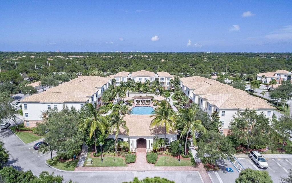 Condo for rent at 4302 Myrtlewood Circle W, Palm Beach Gardens, FL 33418