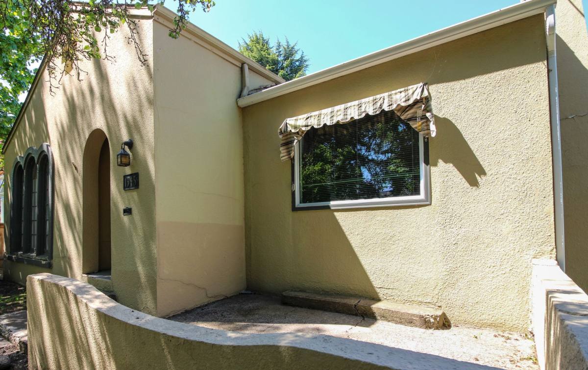 House for rent at 1945 High St SE, Salem, OR 97302