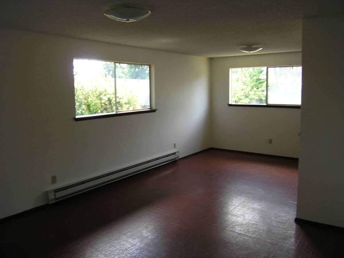 House for rent at 927 NW Frigate St, Oak Harbor, WA 98277