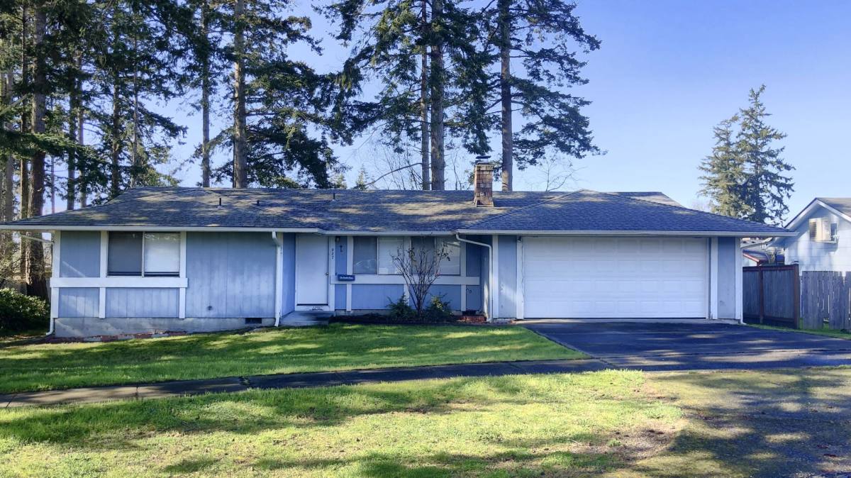 House for rent at 927 NW Frigate St, Oak Harbor, WA 98277