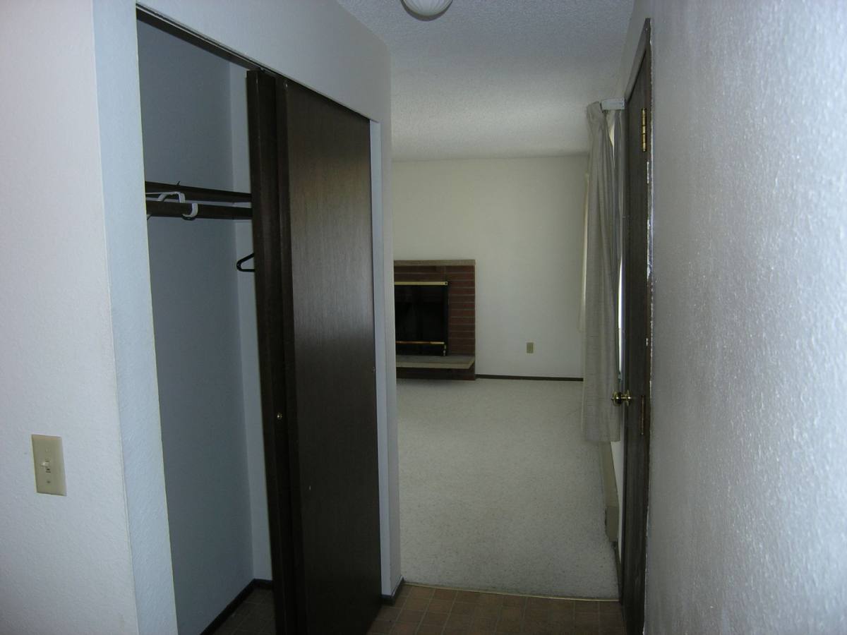 House for rent at 927 NW Frigate St, Oak Harbor, WA 98277