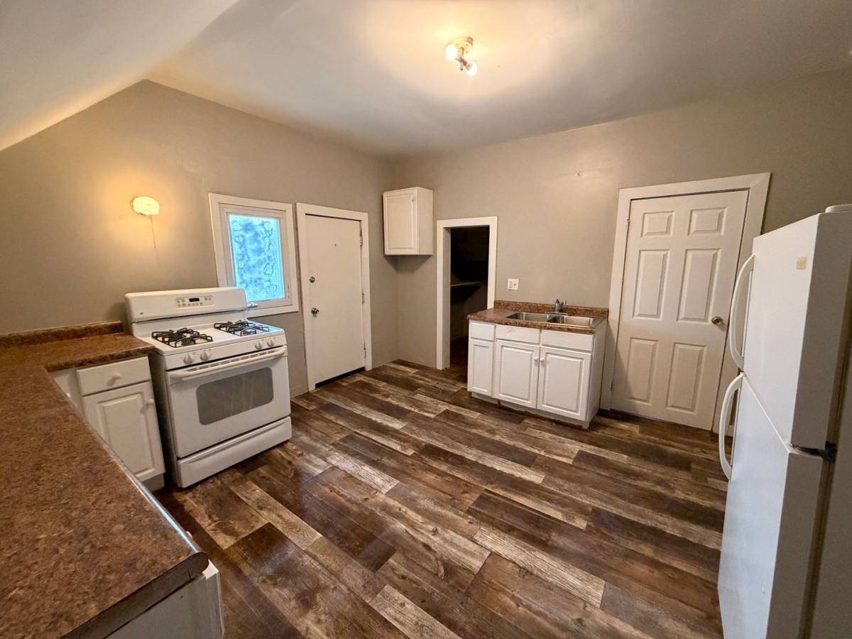 Apartment for rent at 1623 Maple St, Racine, WI 53404