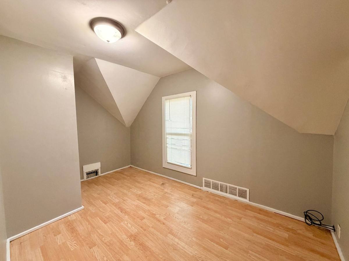 Apartment for rent at 1623 Maple St, Racine, WI 53404
