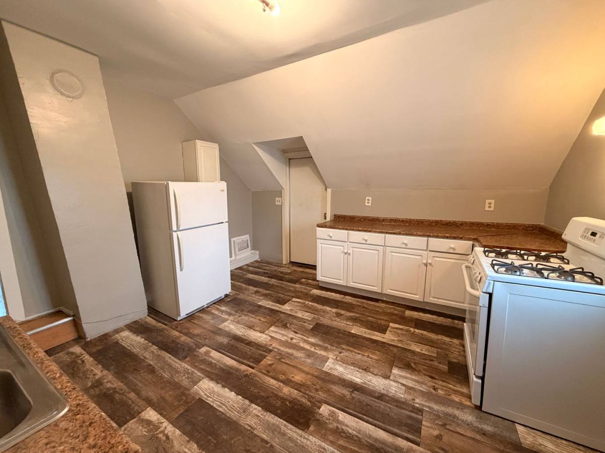 Apartment for rent at 1623 Maple St, Racine, WI 53404