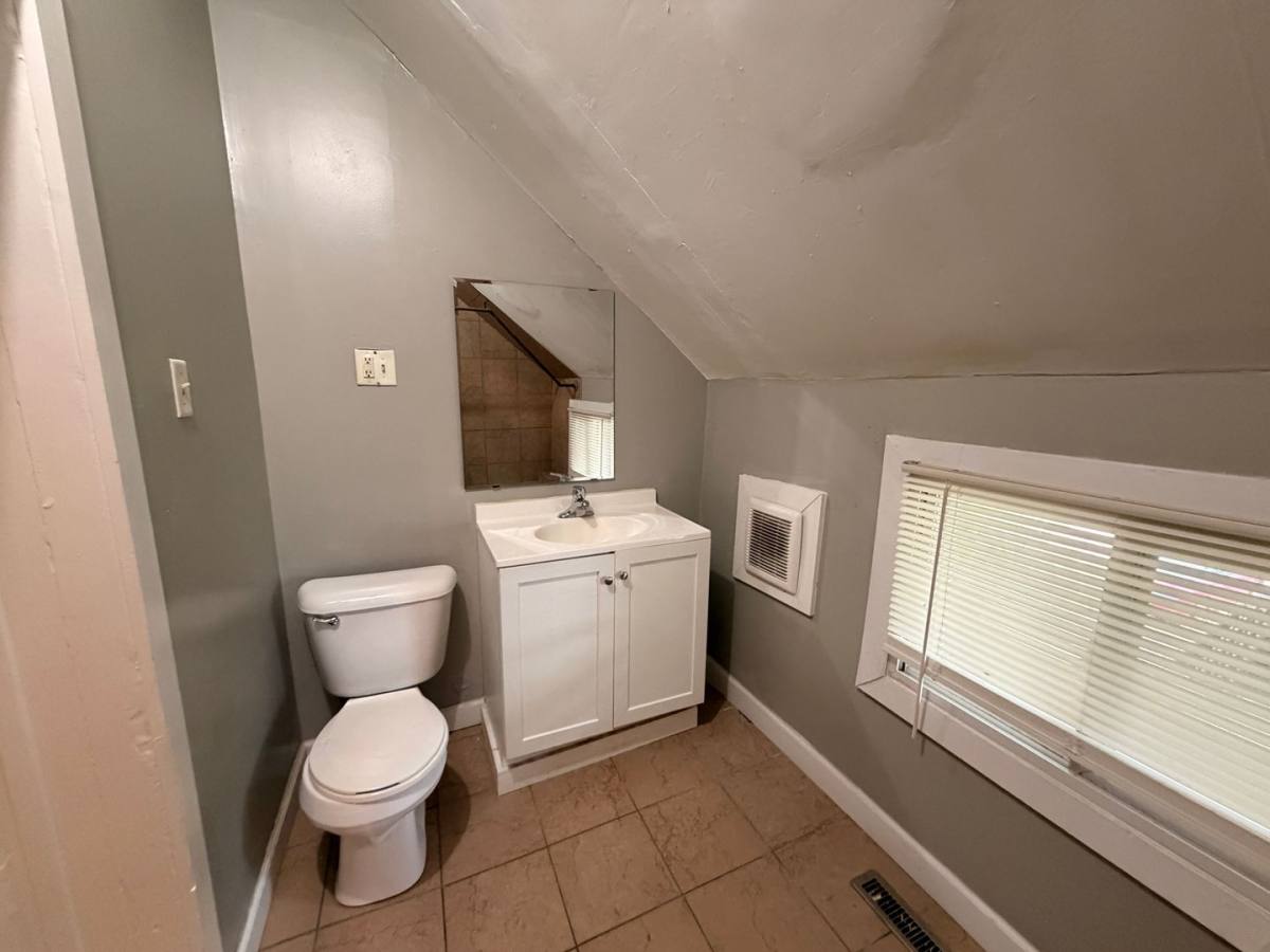 Apartment for rent at 1623 Maple St, Racine, WI 53404