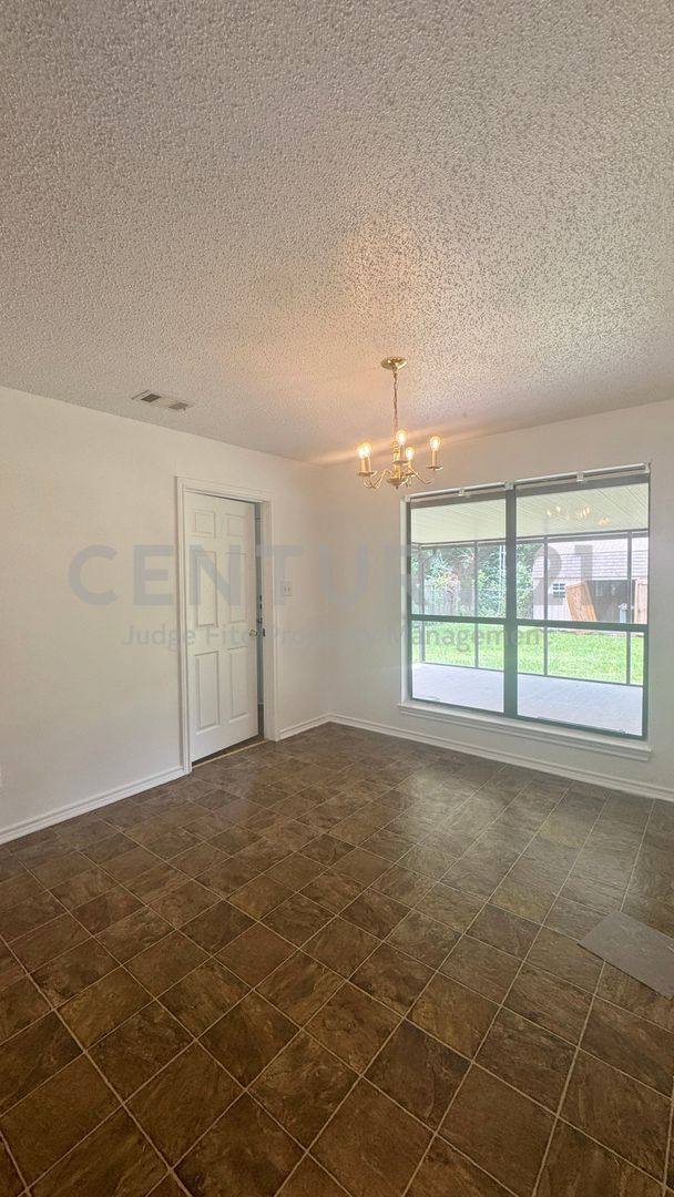 House for rent at 211 Anchor Lane, Mabank, TX 75156