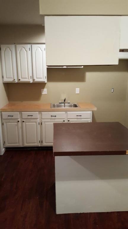 Townhouse for rent at 1720 Kings Mill Court, Dayton, OH 45406
