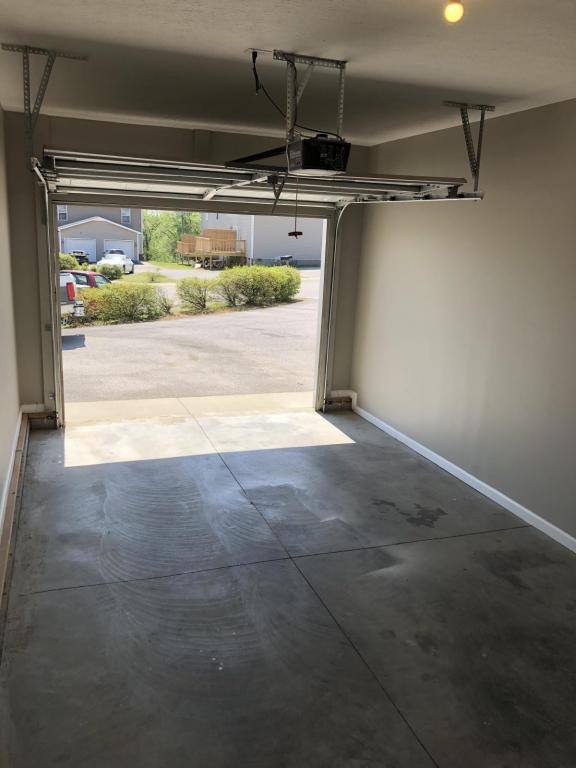 Townhouse for rent at 125 Corvette View Court #D, Bowling Green, KY 42103