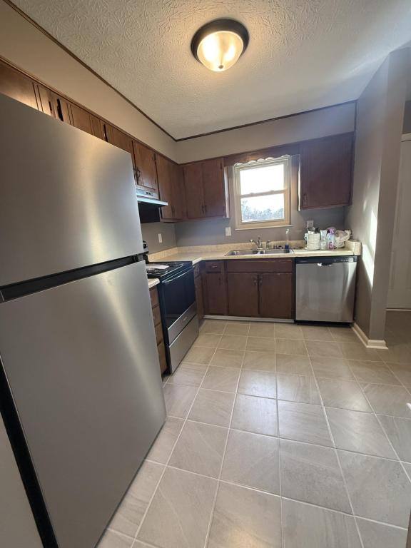 House for rent at 1240 Clear Ridge, Radcliff, KY 40160