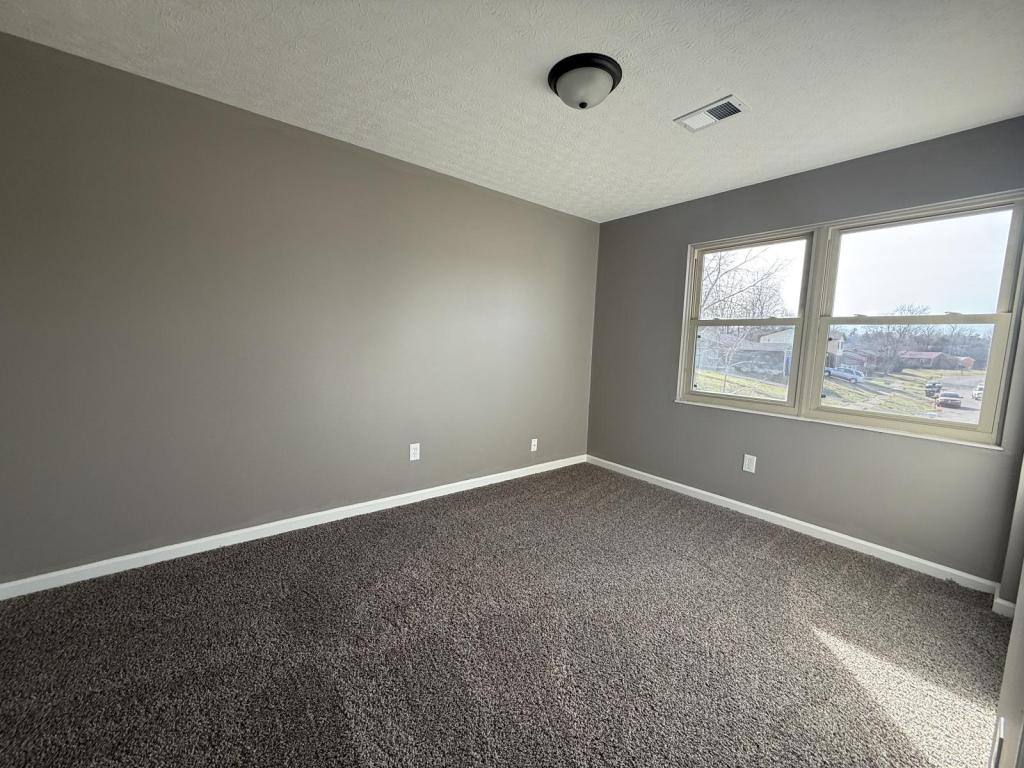 House for rent at 1240 Clear Ridge, Radcliff, KY 40160