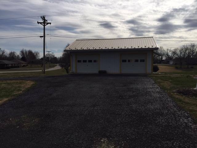House for rent at 1441 Old Elizabethtown Rd, Hodgenville, KY 42748