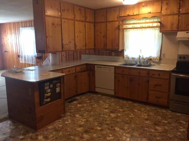 House for rent at 1441 Old Elizabethtown Rd, Hodgenville, KY 42748