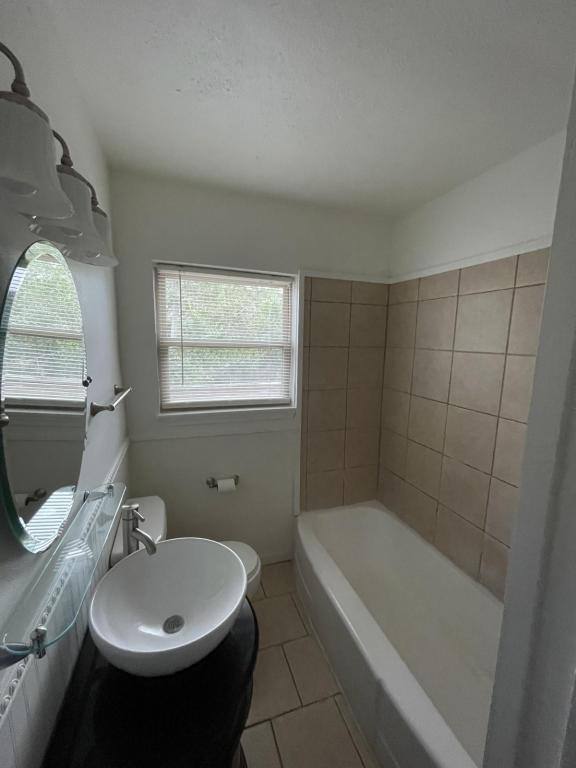 Apartment for rent at 4264 Oxford Ave #4, Baton Rouge, LA 70808