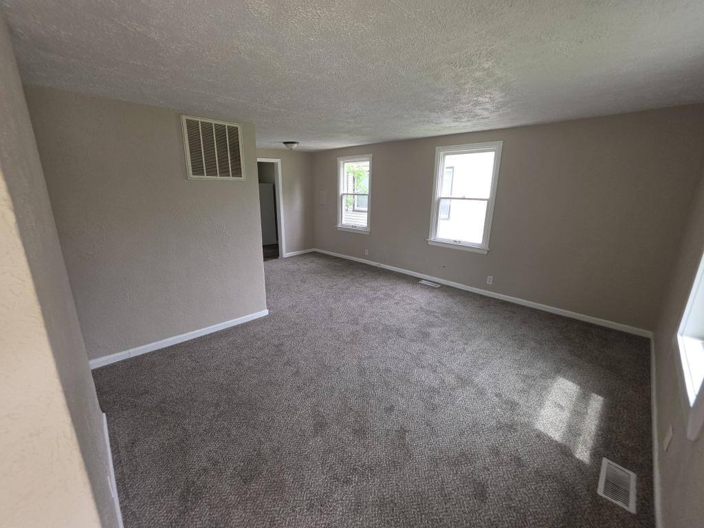 House for rent at 1033 Beale St, South Bend, IN 46616