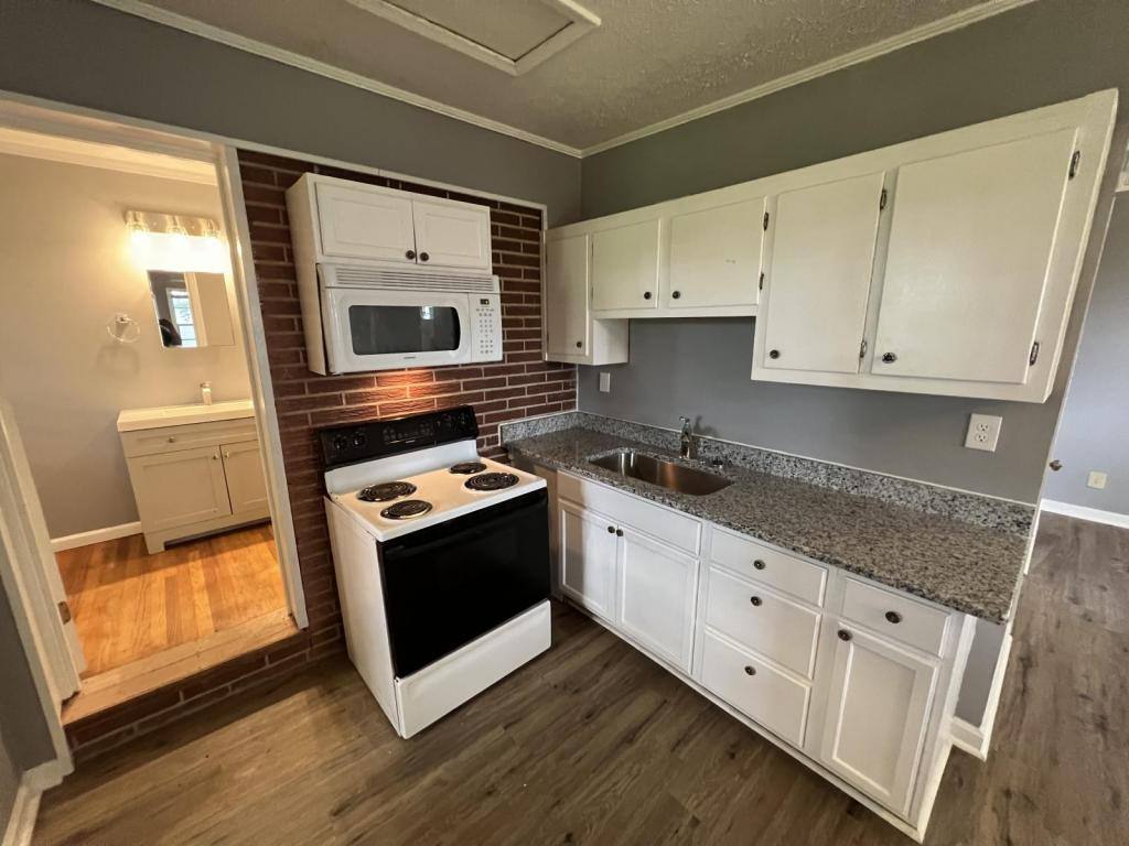 Apartment for rent at 965 B Winterville, Athens, GA 30605