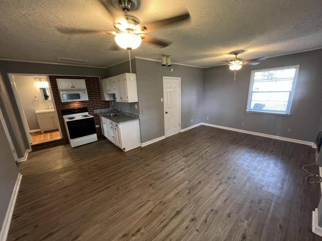 Apartment for rent at 965 B Winterville, Athens, GA 30605
