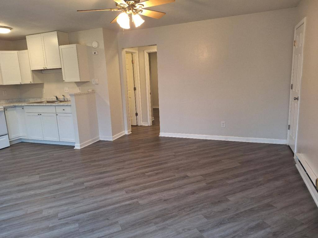 Apartment for rent at 500 N Westridge Dr #B9, Carbondale, IL 62901