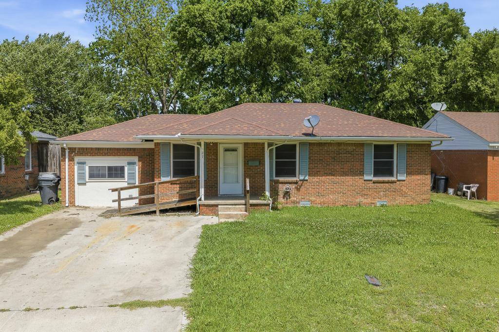 27 Cason St, Ardmore, OK 73401 - House for Rent - Image 1