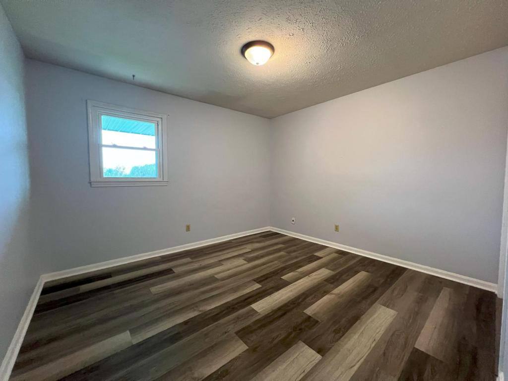 Apartment for rent at 515 Breckinridge St, Hardinsburg, KY 40143