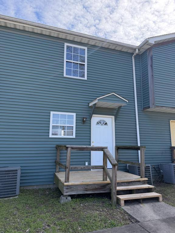 Apartment for rent at 500 S Washington St #D, Carbondale, IL 62901