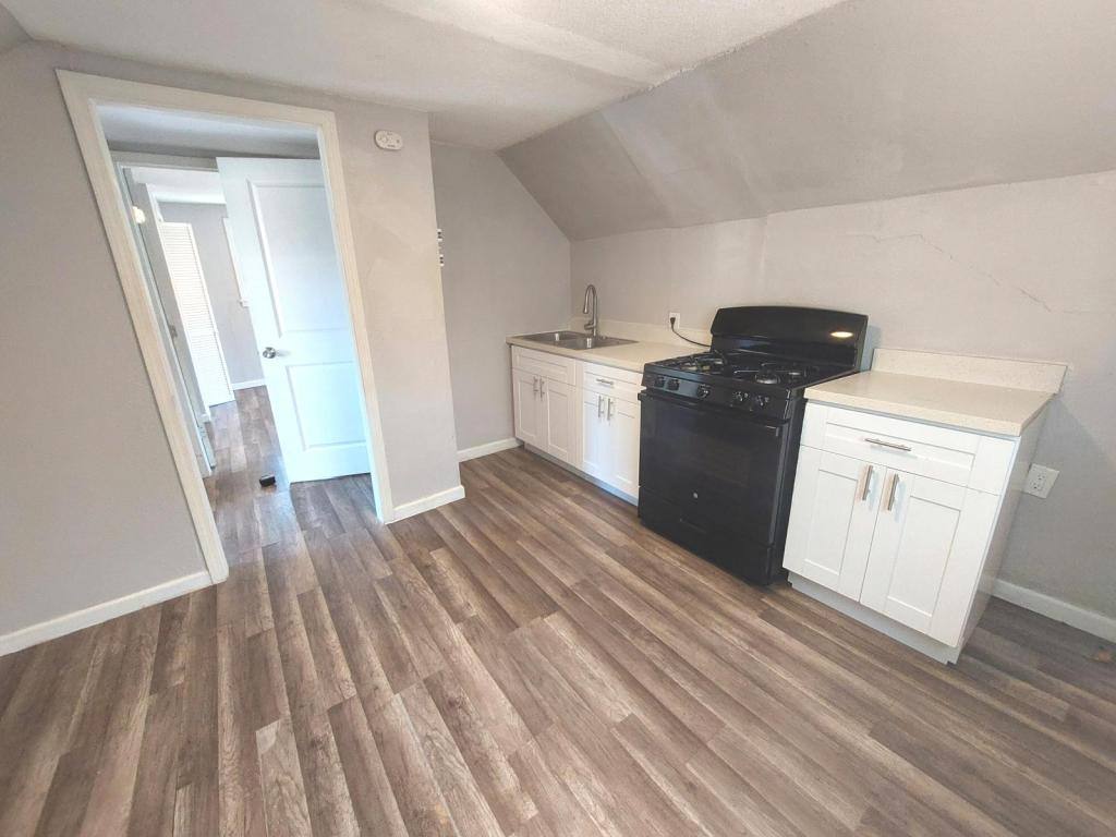 1009 Laredo St #5, Corpus Christi, TX 78401 - Apartment for Rent - Image 6