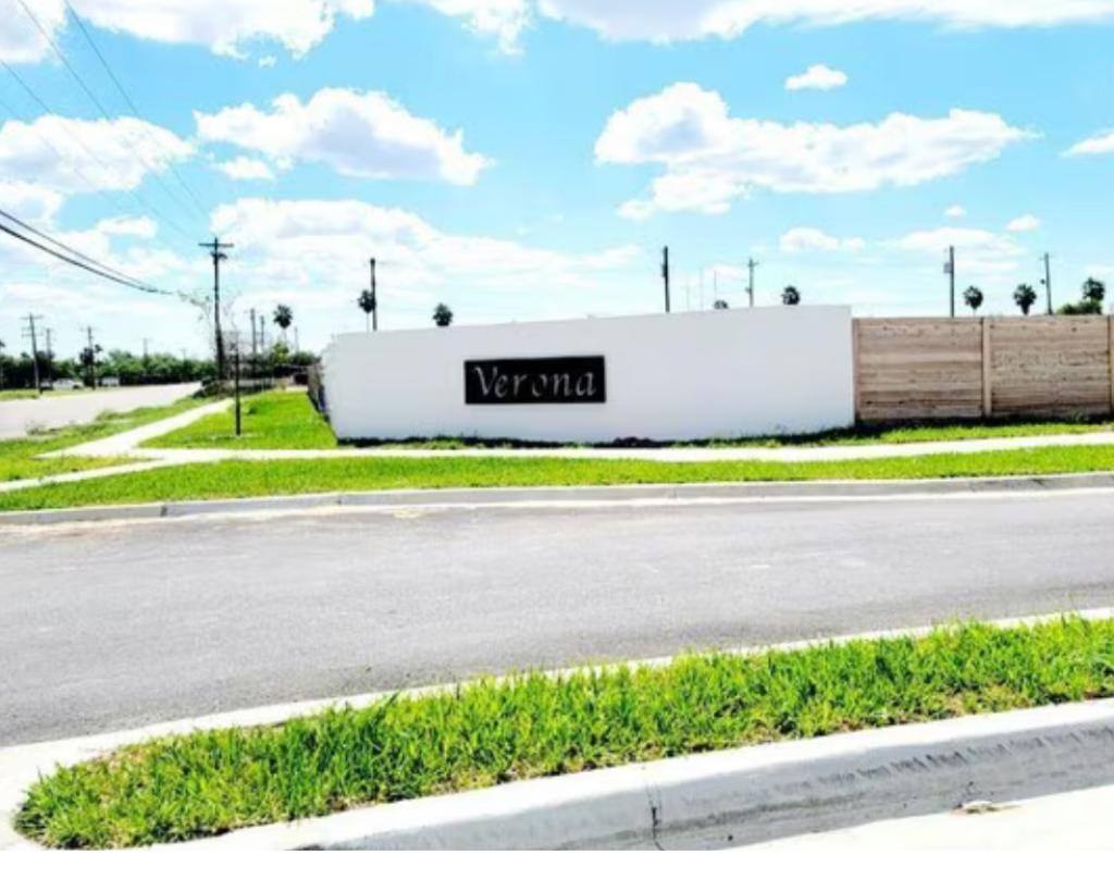 Apartment for rent at 1304 Petri Dr, Weslaco, TX 78599