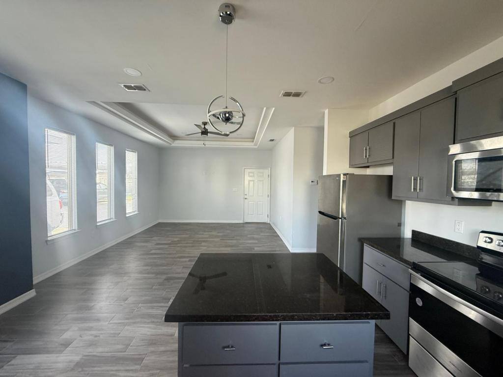 Apartment for rent at 3921 Las Vistas Lane, Weslaco, TX 78596
