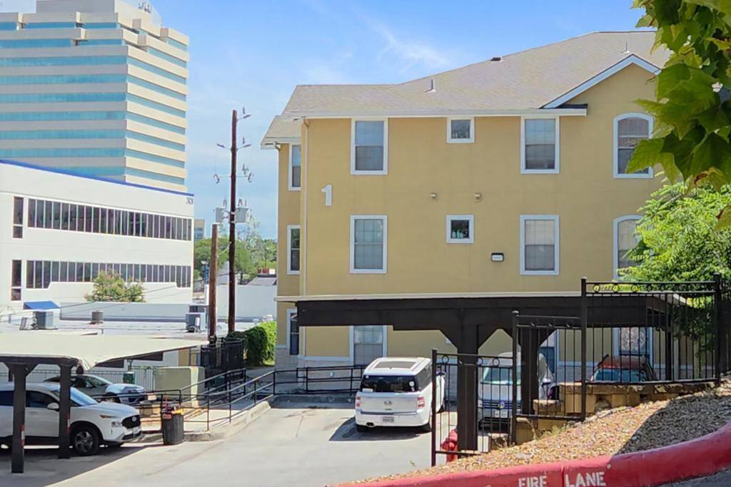 Condo for rent at 7323 Snowden Rd #1305, San Antonio, TX 78240
