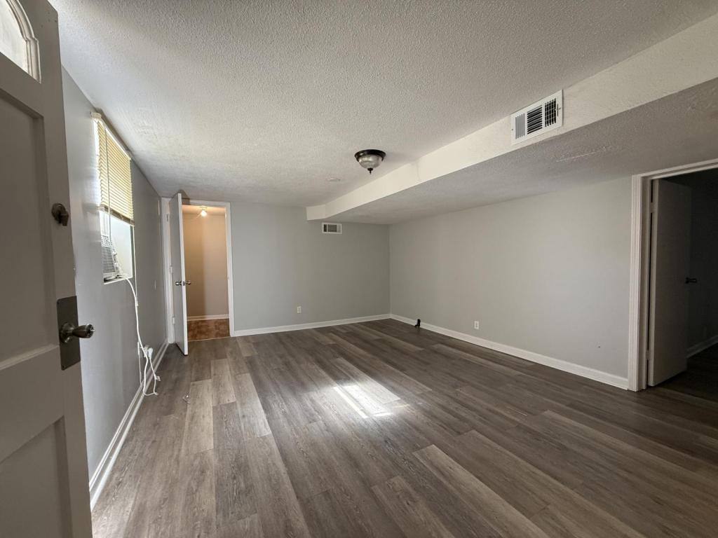 House for rent at 920 Sunset Dr, Radcliff, KY 40160