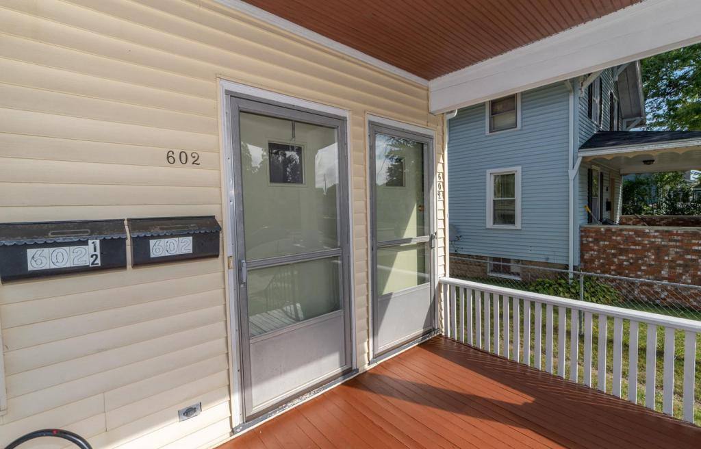 Apartment for rent at 602 1 2 E Battell St, Mishawaka, IN 46545