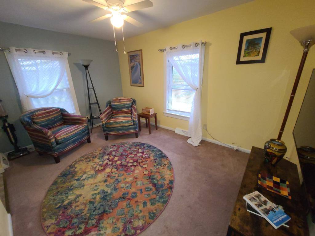 Apartment for rent at 602 1 2 E Battell St, Mishawaka, IN 46545