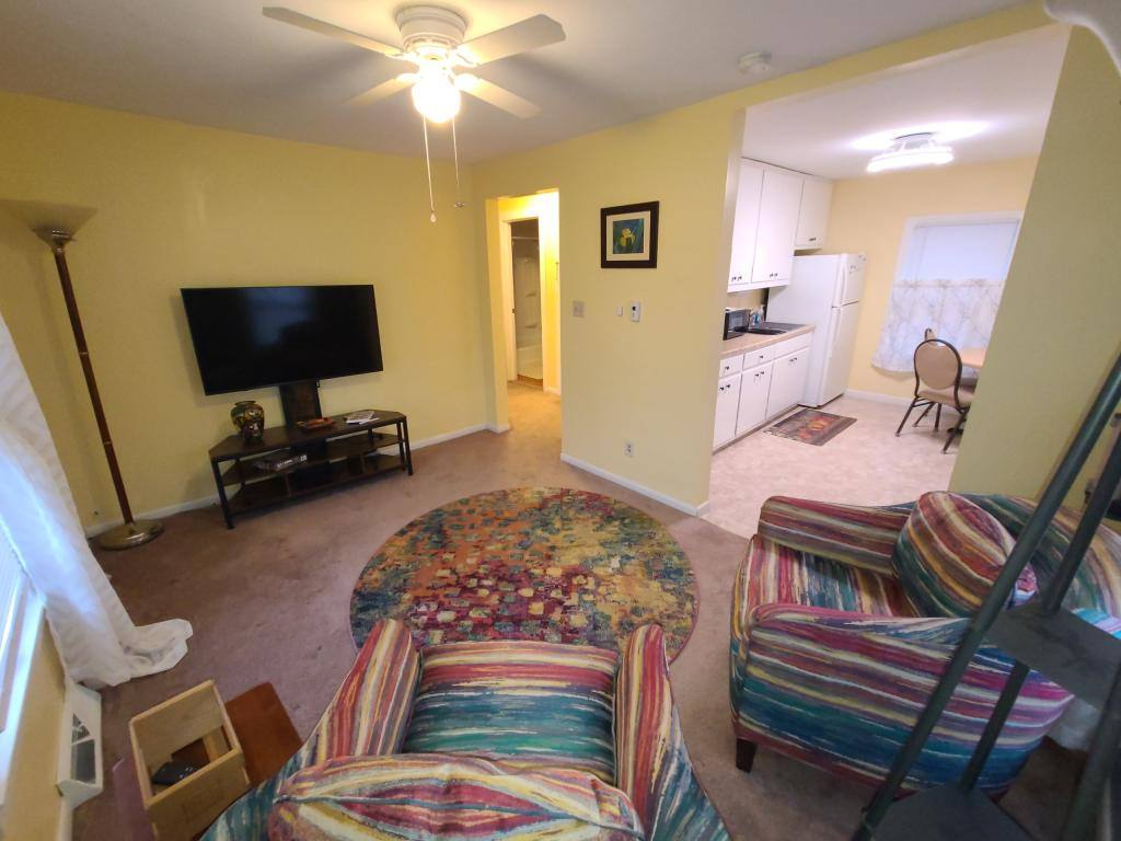 Apartment for rent at 602 1 2 E Battell St, Mishawaka, IN 46545