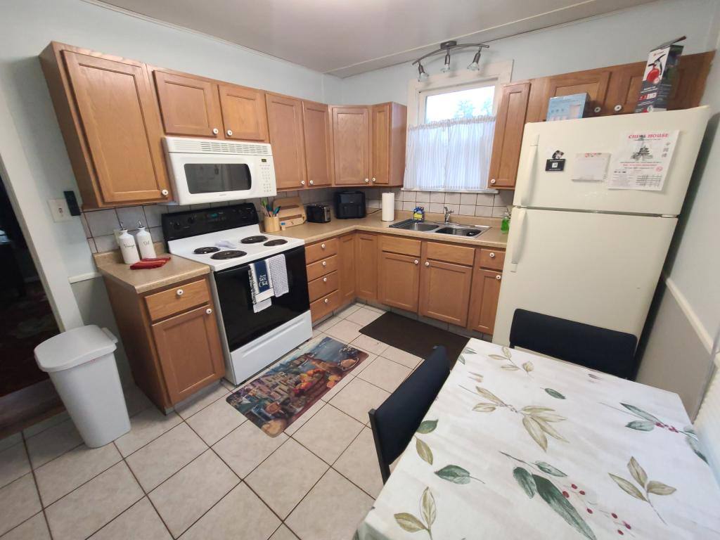 Apartment for rent at 602 E Battell St, Mishawaka, IN 46545