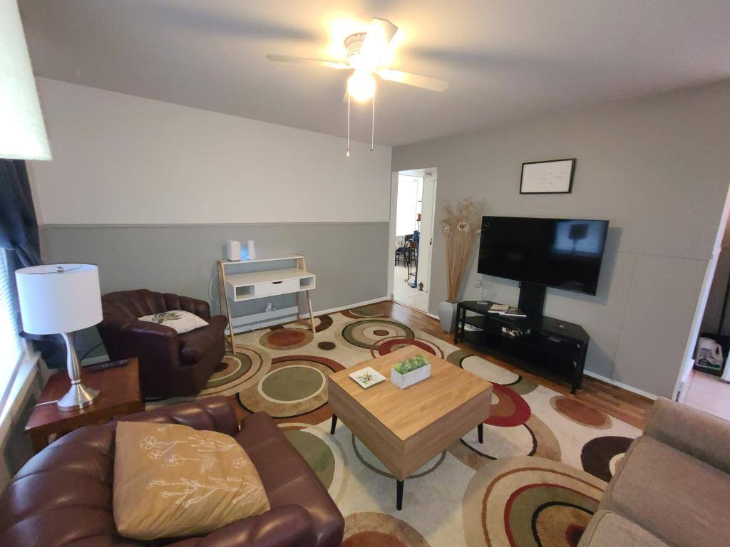Apartment for rent at 602 E Battell St, Mishawaka, IN 46545