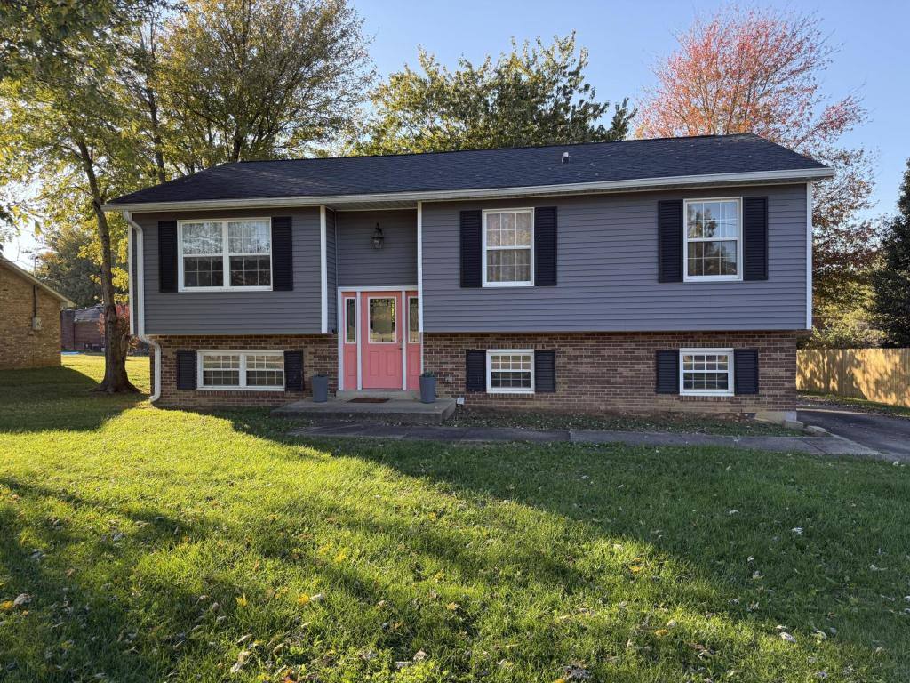 House for rent at 1402 N Miles St, Elizabethtown, KY 42701